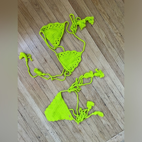 No Strings Attached Travel Kit Savage Fenty Lime Green Bikini Size Medium - Picture 4 of 5